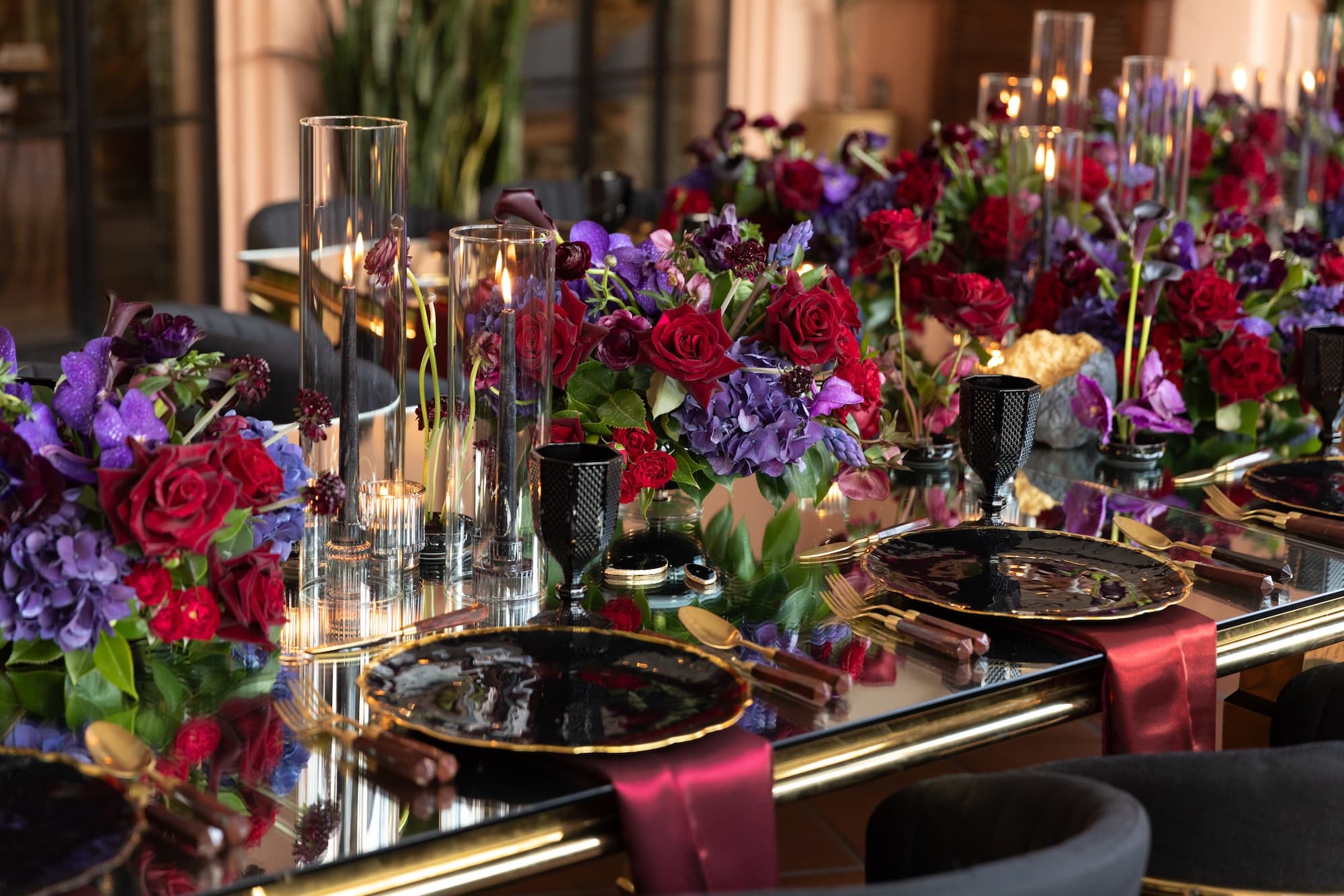 rich dramatic wedding florals