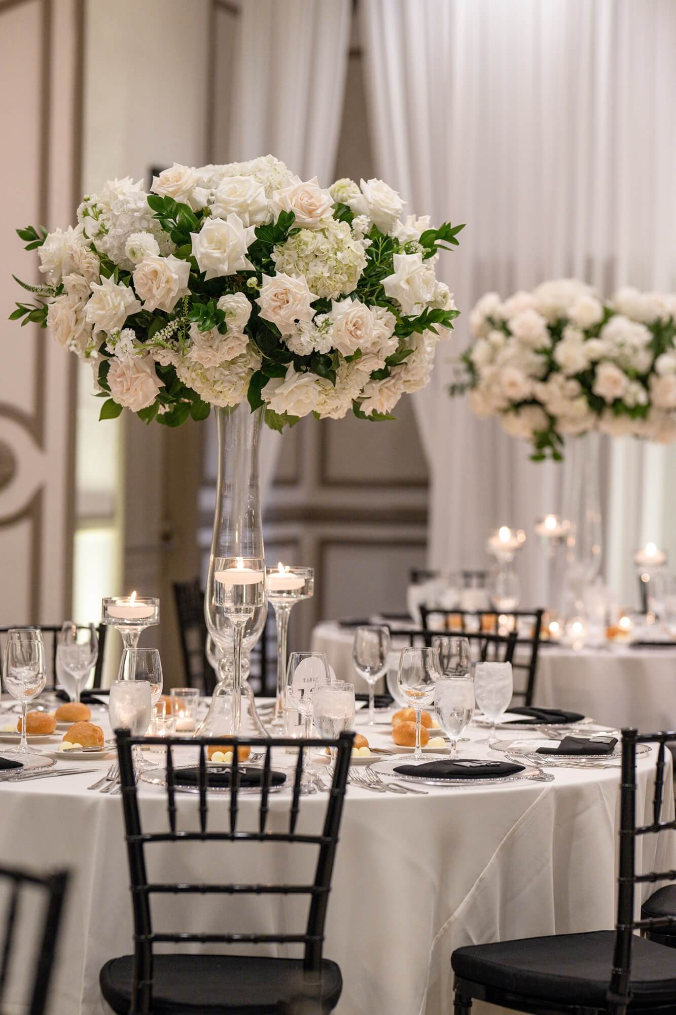 wedding reception in san diego with soft white flowers