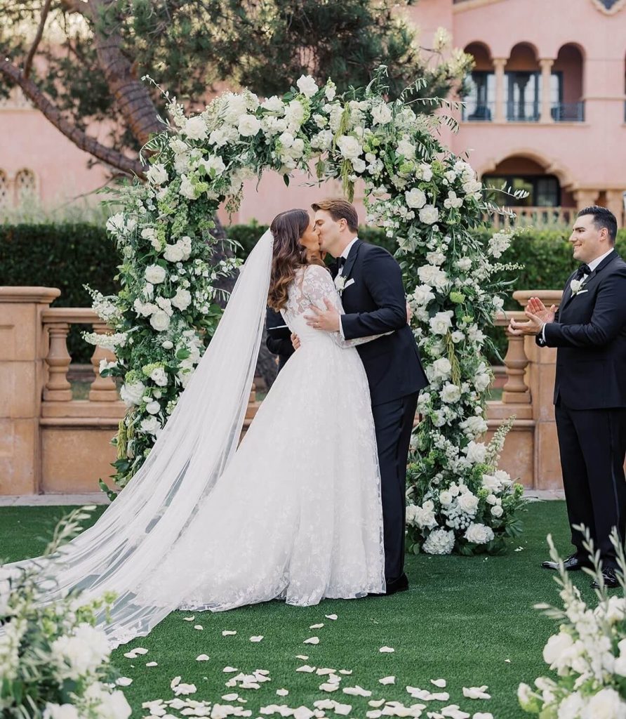 inquire with organic elements